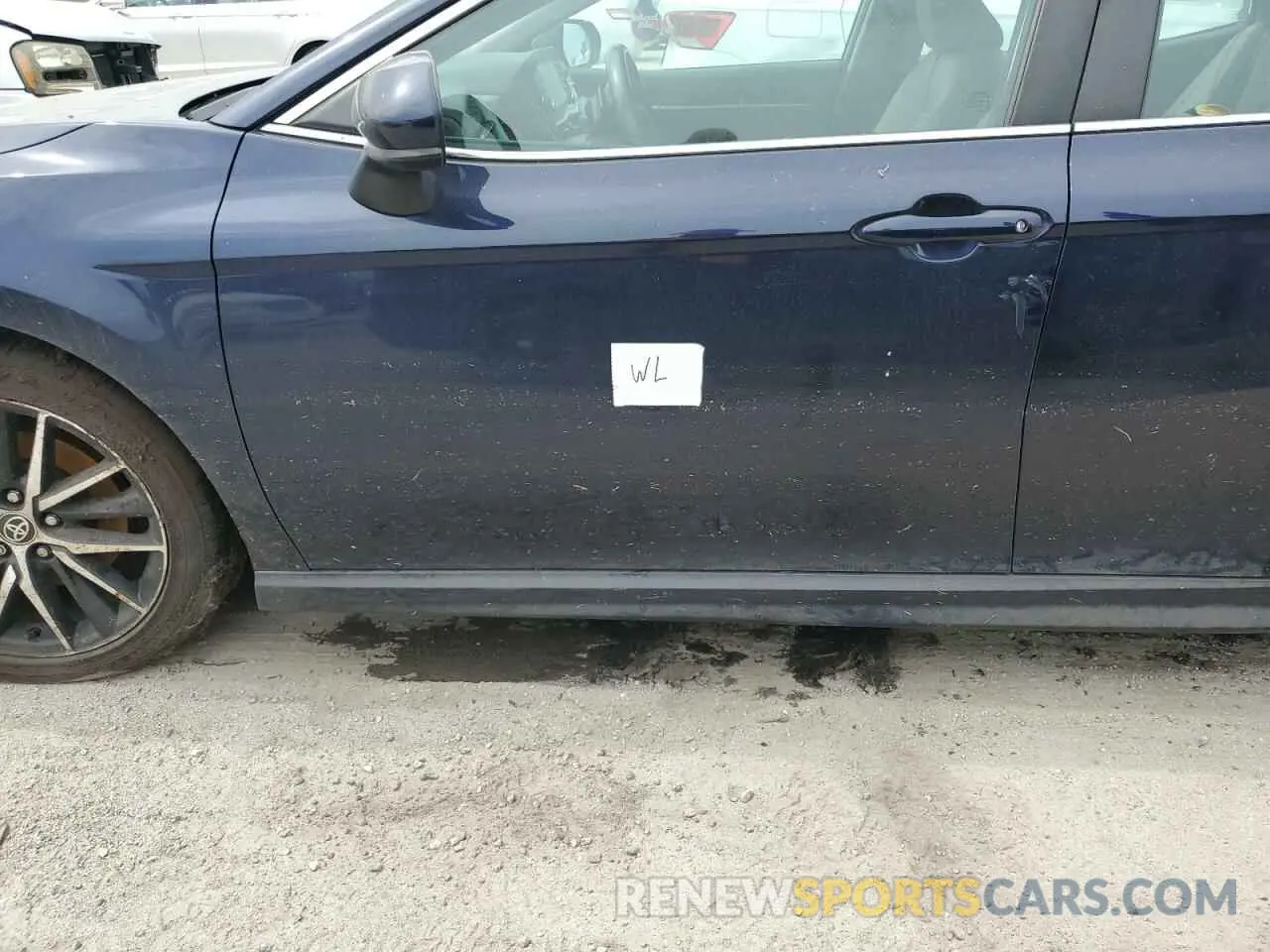 12 Photograph of a damaged car 4T1G11AK9MU453299 TOYOTA CAMRY 2021
