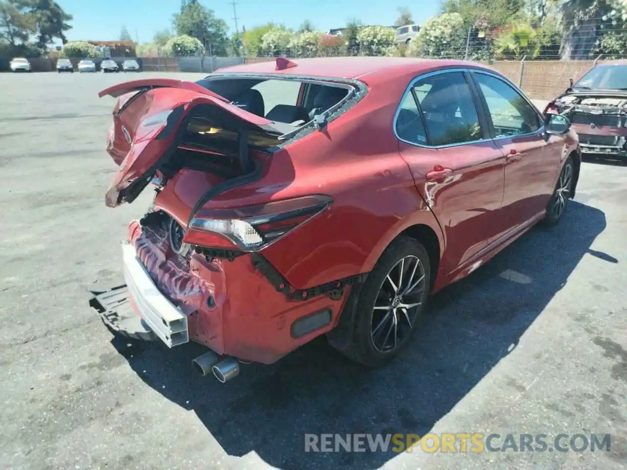 4 Photograph of a damaged car 4T1G11AK9MU453920 TOYOTA CAMRY 2021