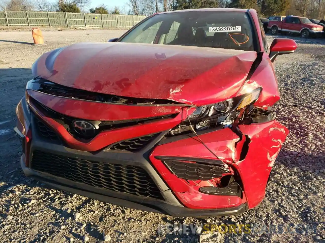 9 Photograph of a damaged car 4T1G11AK9MU454775 TOYOTA CAMRY 2021