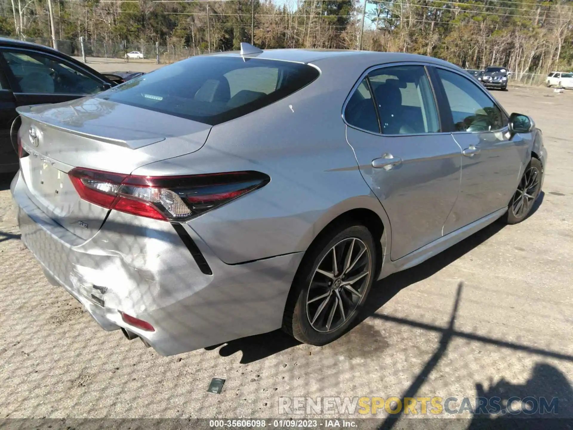 4 Photograph of a damaged car 4T1G11AK9MU455943 TOYOTA CAMRY 2021