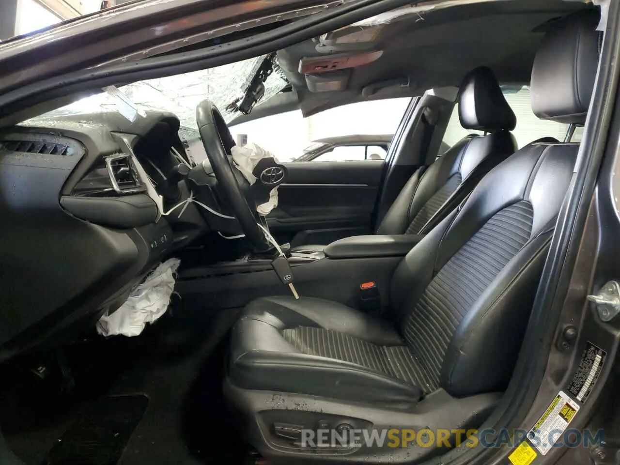 7 Photograph of a damaged car 4T1G11AK9MU457403 TOYOTA CAMRY 2021
