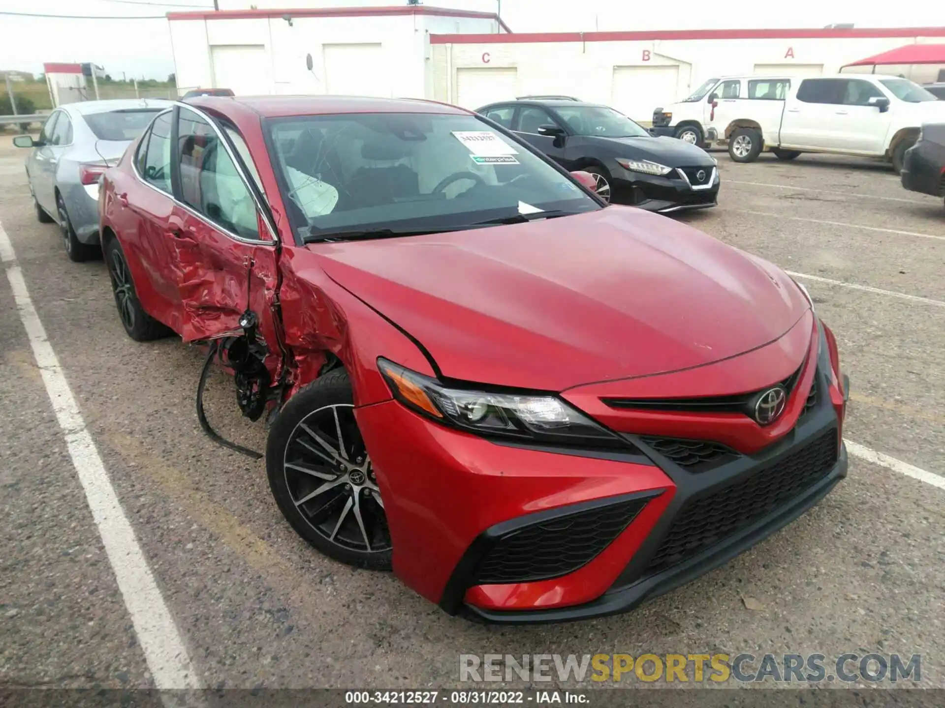 1 Photograph of a damaged car 4T1G11AK9MU476372 TOYOTA CAMRY 2021