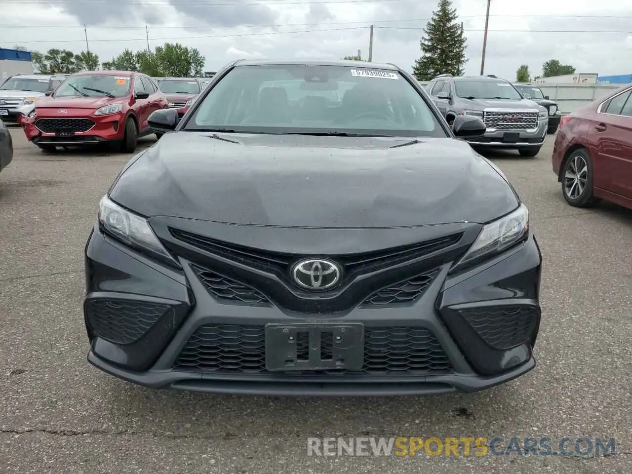 5 Photograph of a damaged car 4T1G11AK9MU481278 TOYOTA CAMRY 2021