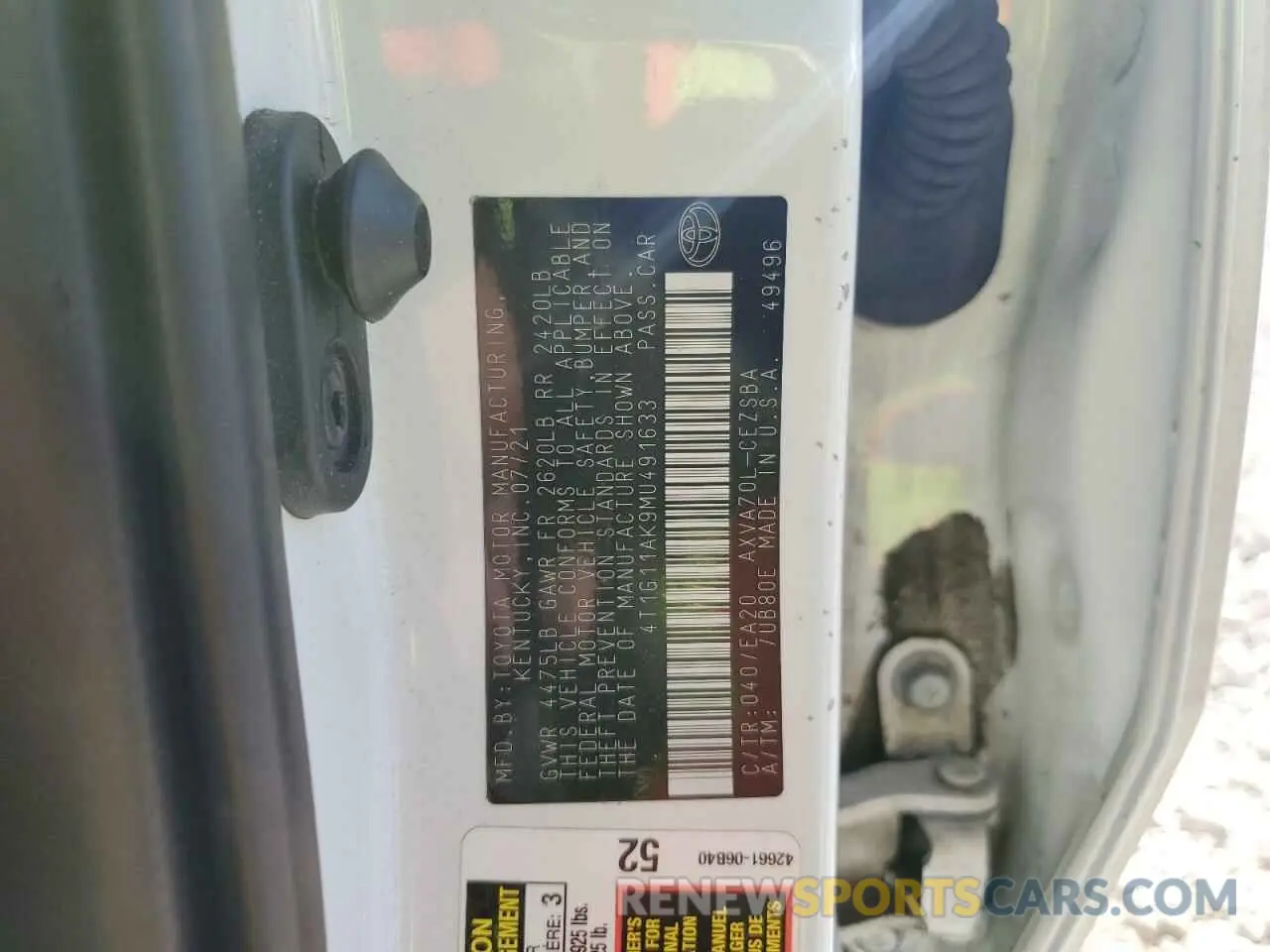 12 Photograph of a damaged car 4T1G11AK9MU491633 TOYOTA CAMRY 2021