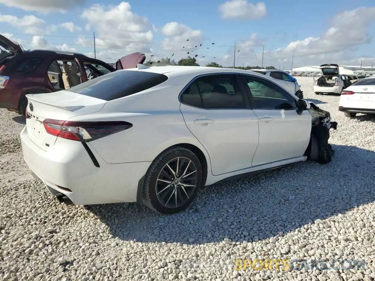 3 Photograph of a damaged car 4T1G11AK9MU491633 TOYOTA CAMRY 2021