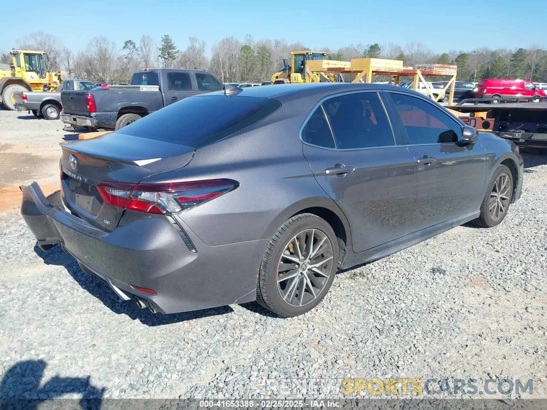 4 Photograph of a damaged car 4T1G11AK9MU493317 TOYOTA CAMRY 2021