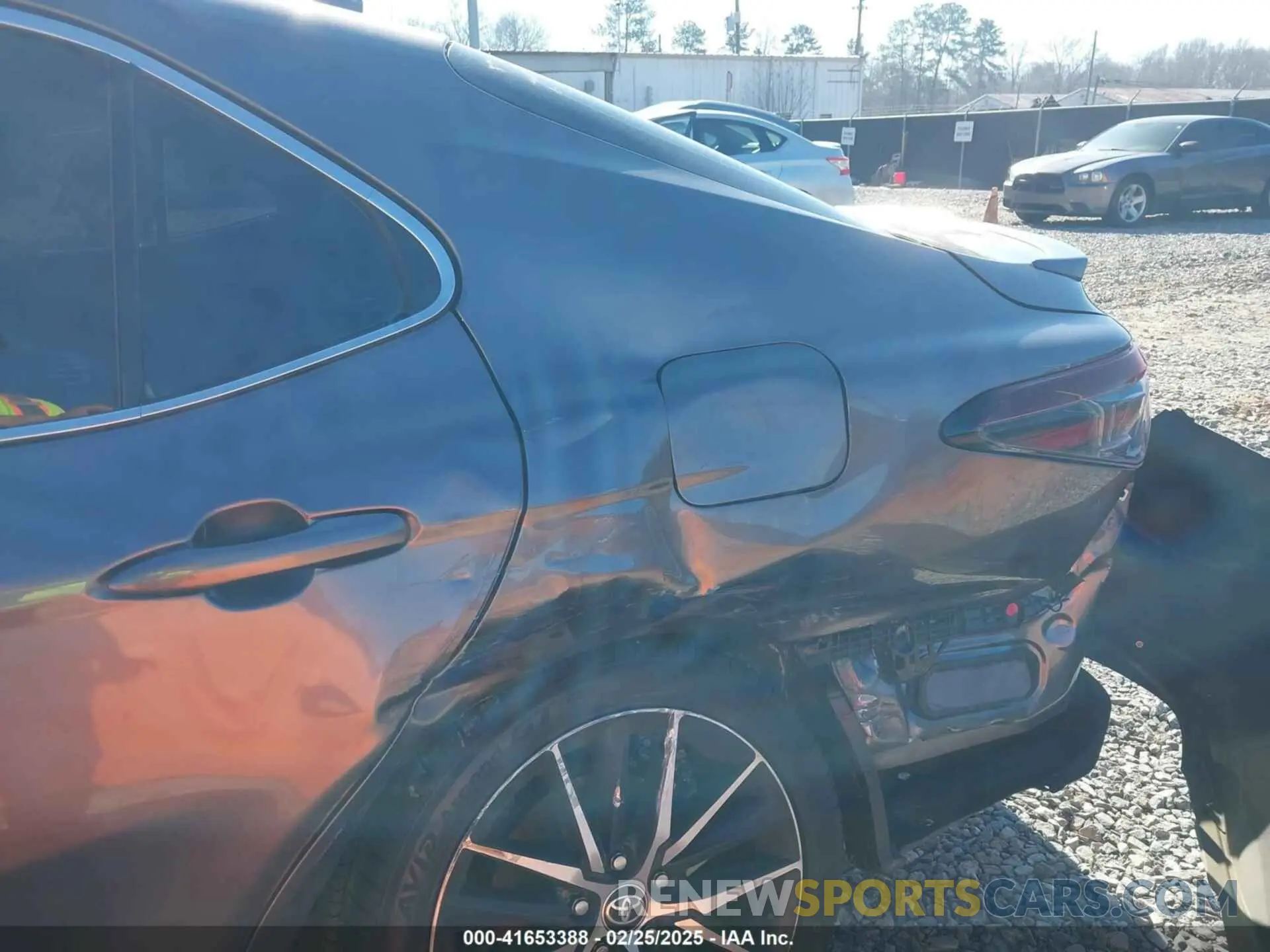 6 Photograph of a damaged car 4T1G11AK9MU493317 TOYOTA CAMRY 2021