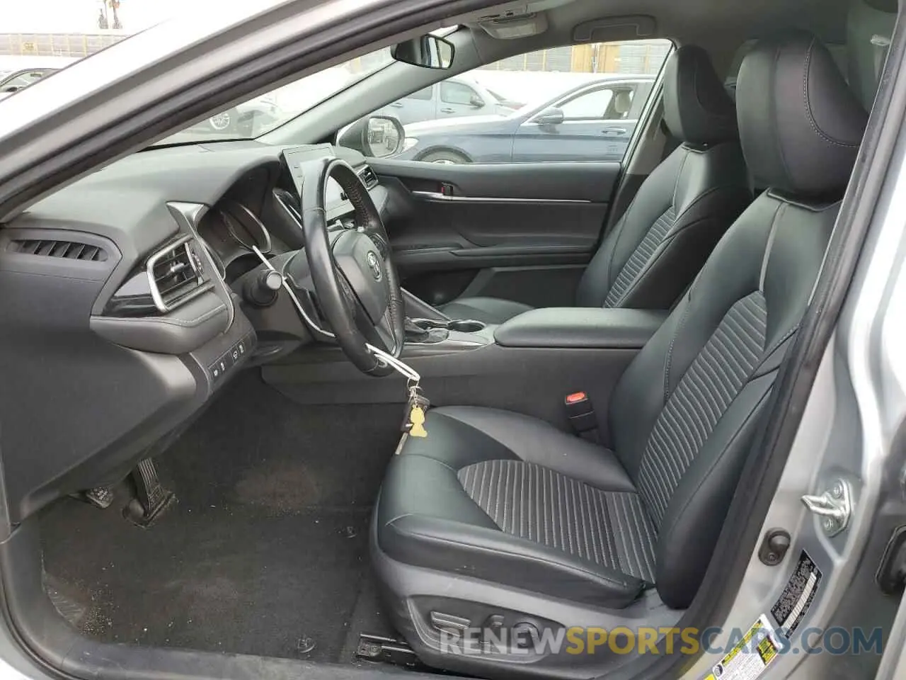 7 Photograph of a damaged car 4T1G11AK9MU515767 TOYOTA CAMRY 2021