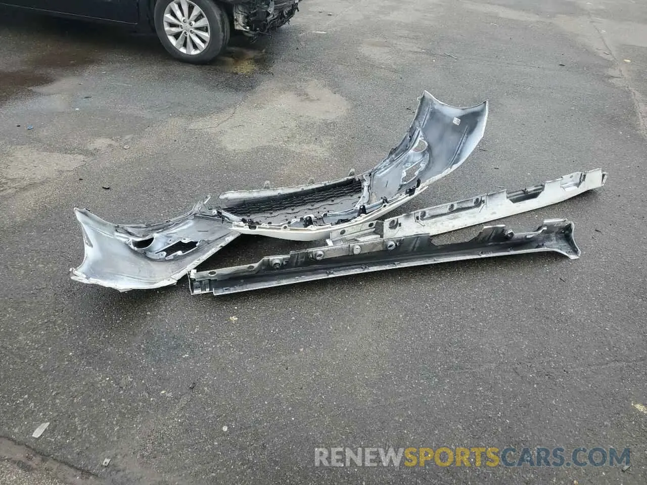 12 Photograph of a damaged car 4T1G11AK9MU521584 TOYOTA CAMRY 2021