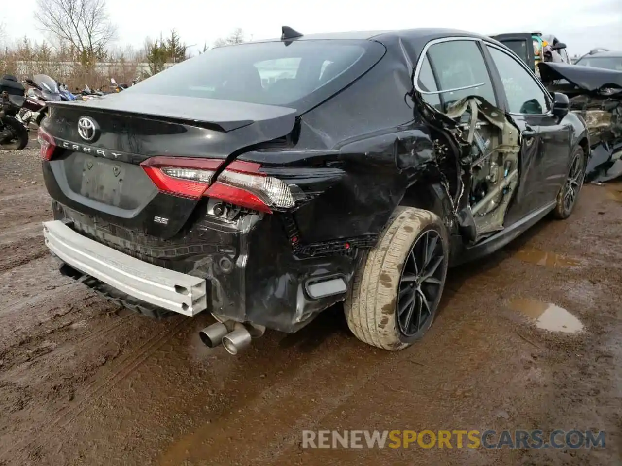 4 Photograph of a damaged car 4T1G11AK9MU521617 TOYOTA CAMRY 2021