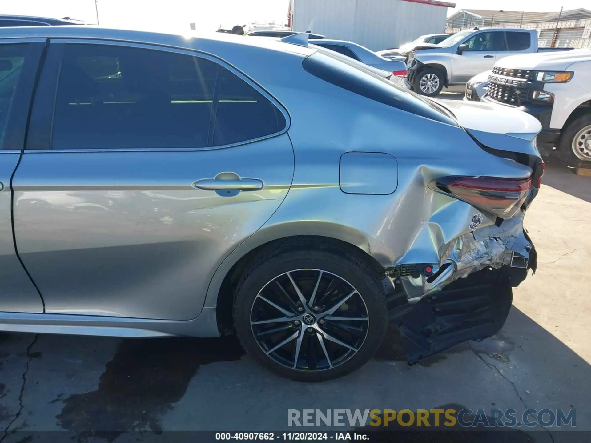 6 Photograph of a damaged car 4T1G11AK9MU529264 TOYOTA CAMRY 2021