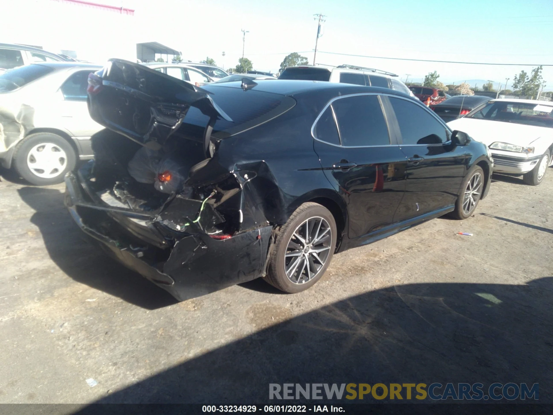 4 Photograph of a damaged car 4T1G11AK9MU538840 TOYOTA CAMRY 2021