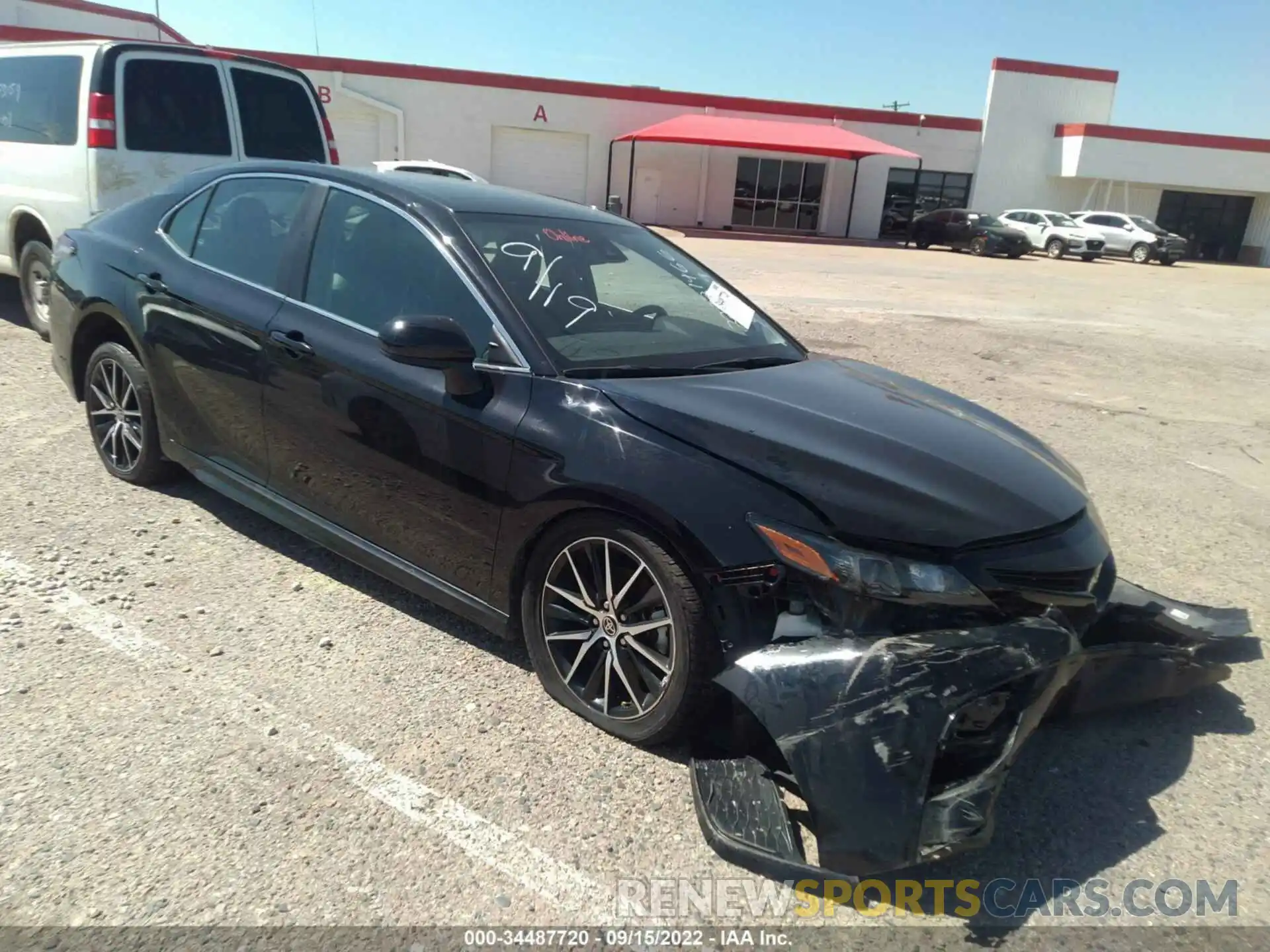 1 Photograph of a damaged car 4T1G11AK9MU552057 TOYOTA CAMRY 2021