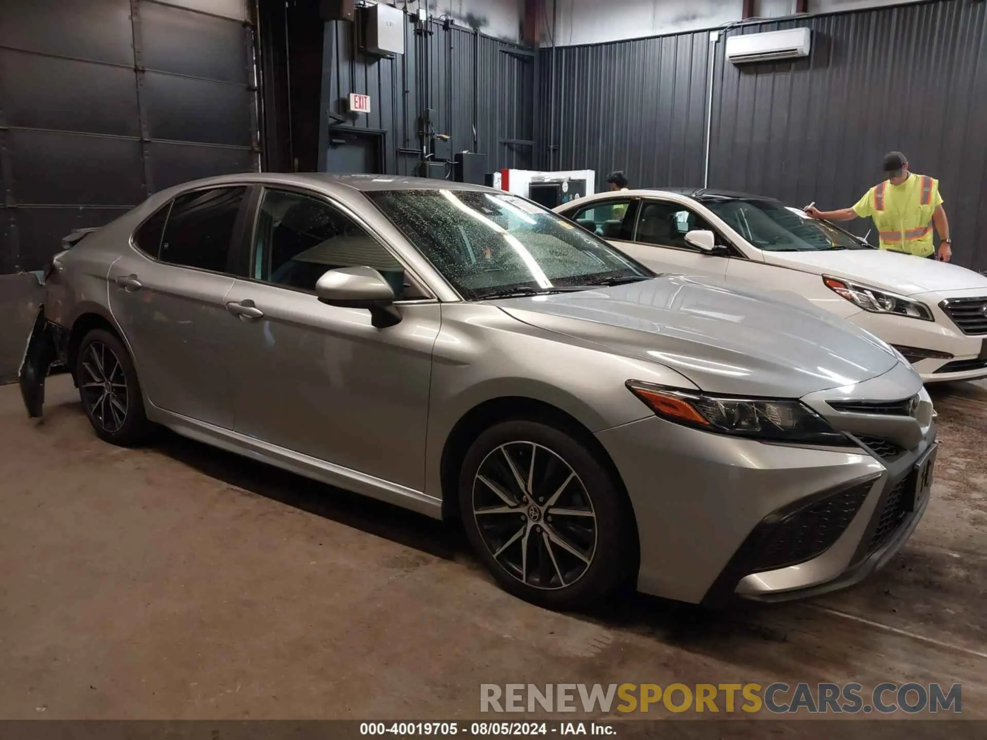 1 Photograph of a damaged car 4T1G11AK9MU552236 TOYOTA CAMRY 2021