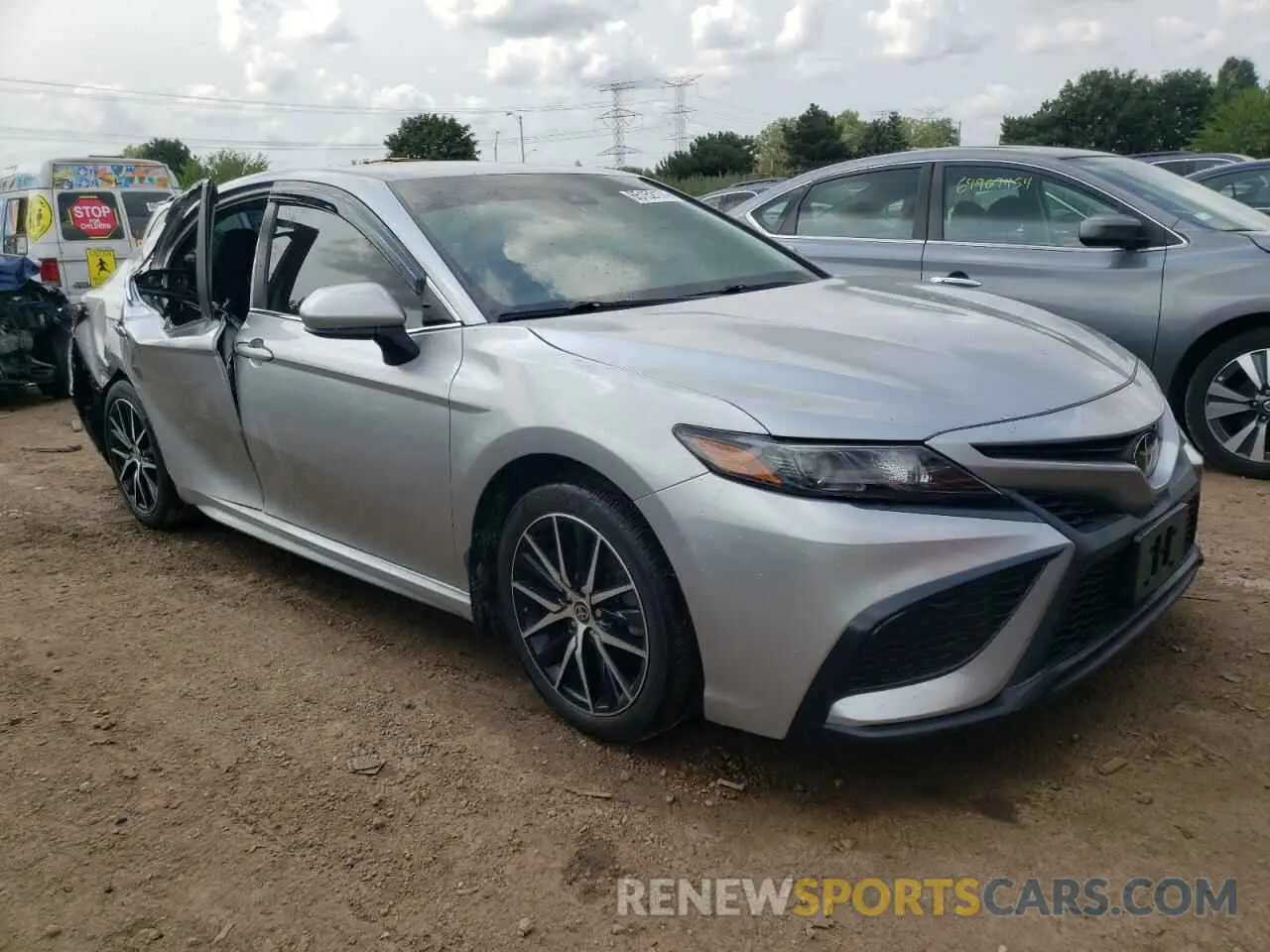 4 Photograph of a damaged car 4T1G11AK9MU554987 TOYOTA CAMRY 2021