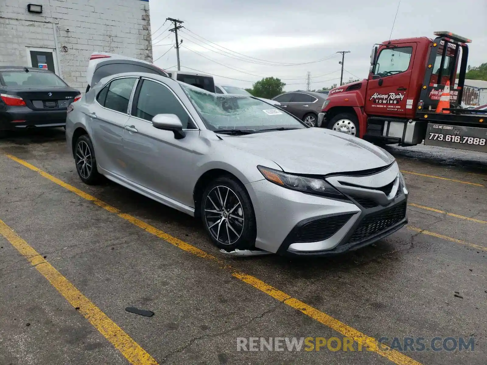 1 Photograph of a damaged car 4T1G11AK9MU558229 TOYOTA CAMRY 2021