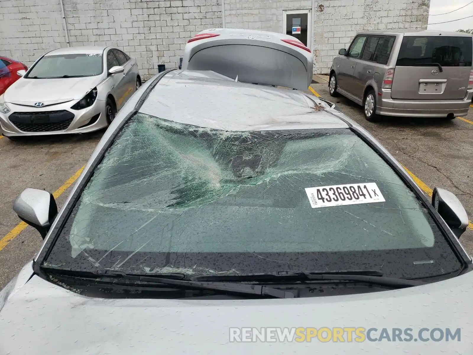 9 Photograph of a damaged car 4T1G11AK9MU558229 TOYOTA CAMRY 2021