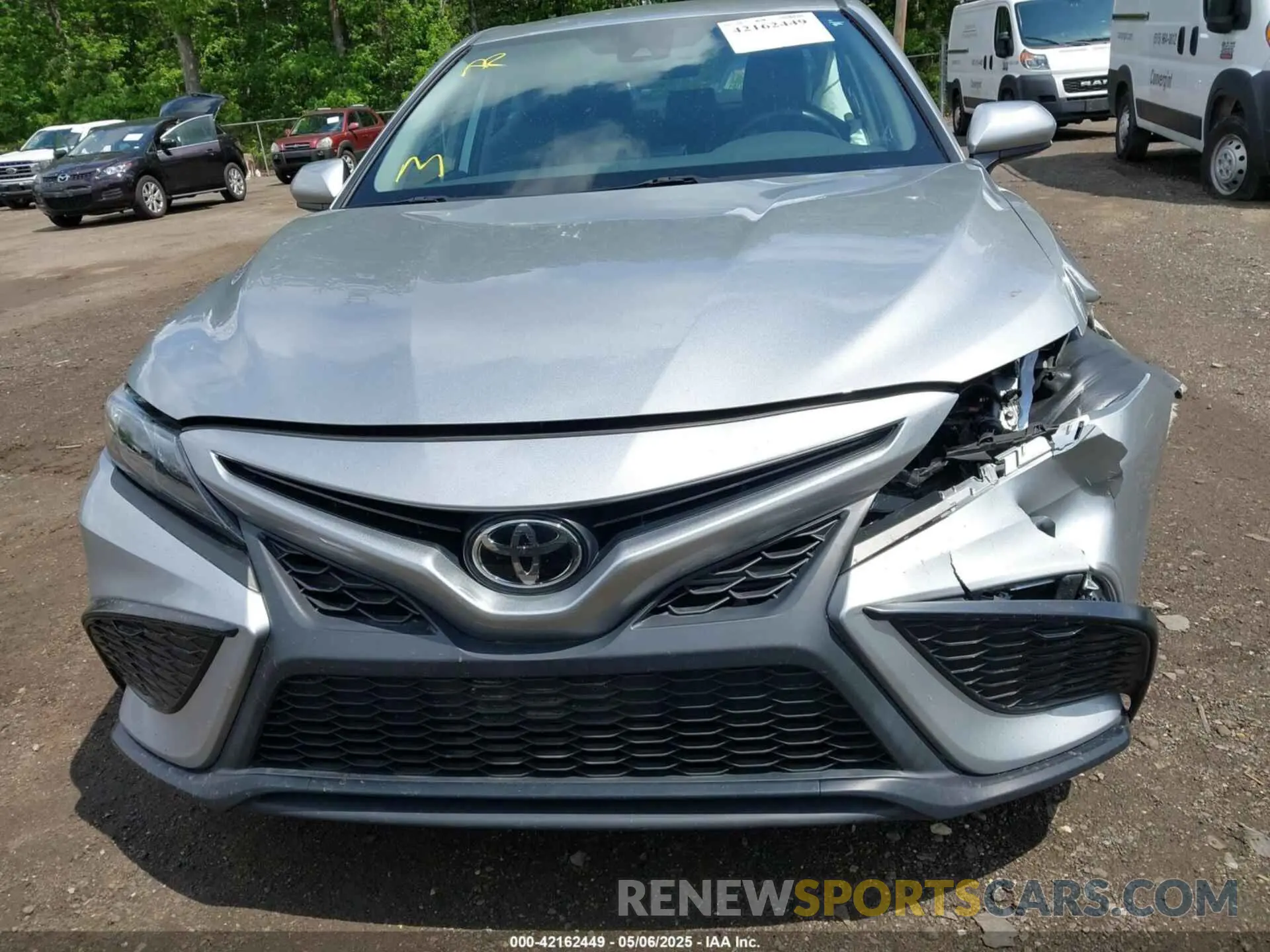 12 Photograph of a damaged car 4T1G11AK9MU566301 TOYOTA CAMRY 2021