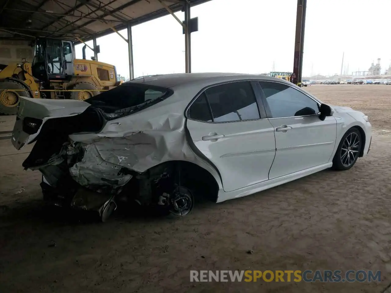 3 Photograph of a damaged car 4T1G11AK9MU572275 TOYOTA CAMRY 2021