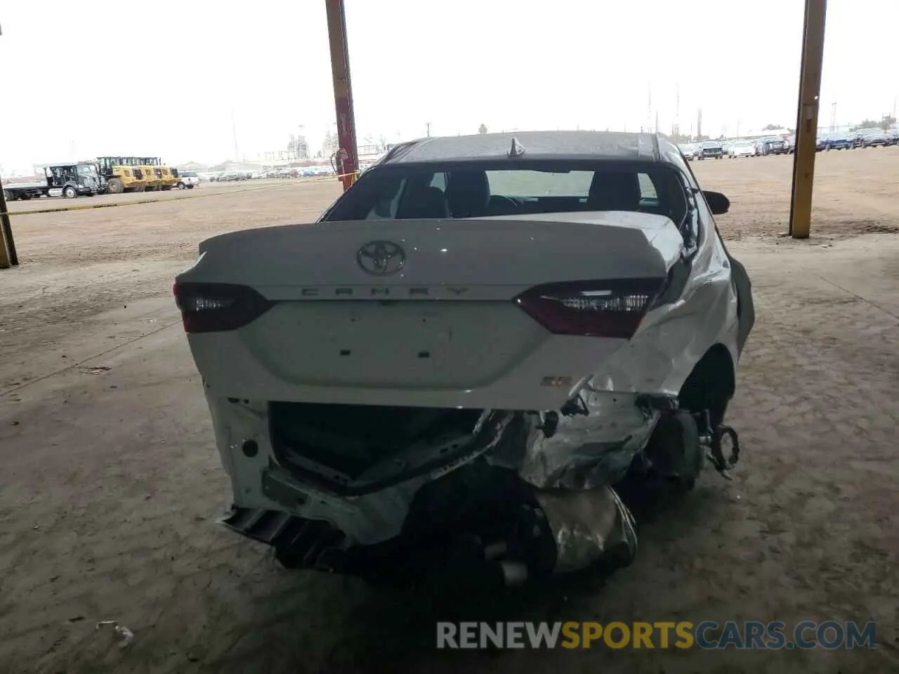 6 Photograph of a damaged car 4T1G11AK9MU572275 TOYOTA CAMRY 2021