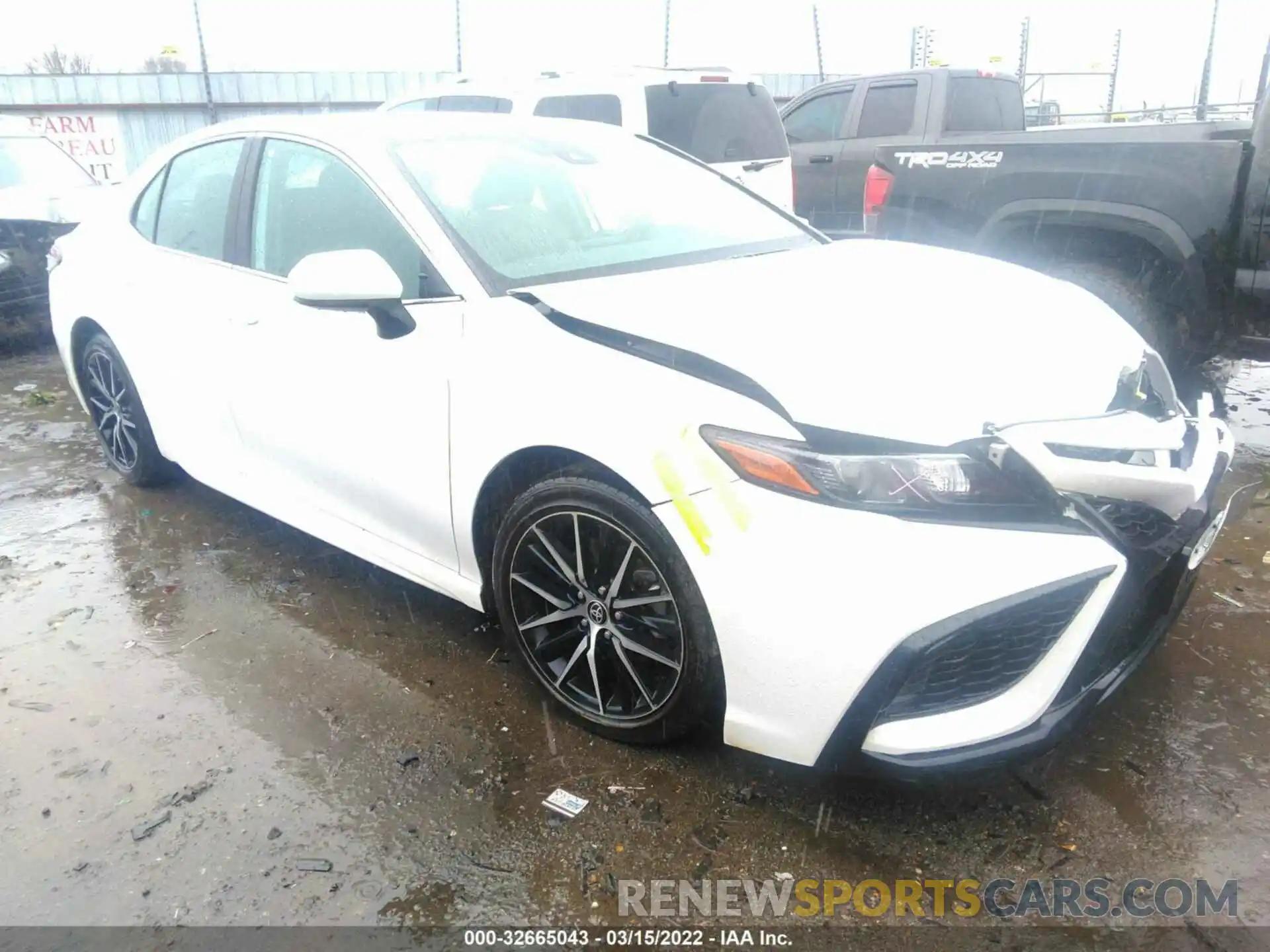 1 Photograph of a damaged car 4T1G11AK9MU583633 TOYOTA CAMRY 2021