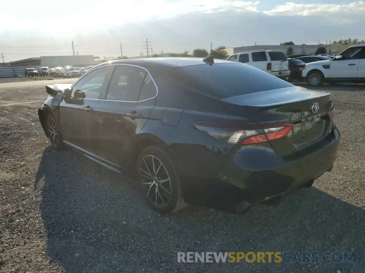 3 Photograph of a damaged car 4T1G11AK9MU586497 TOYOTA CAMRY 2021