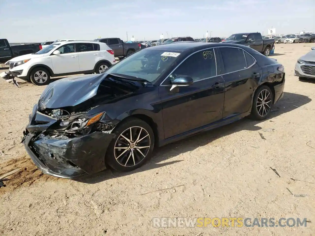 1 Photograph of a damaged car 4T1G11AK9MU588931 TOYOTA CAMRY 2021