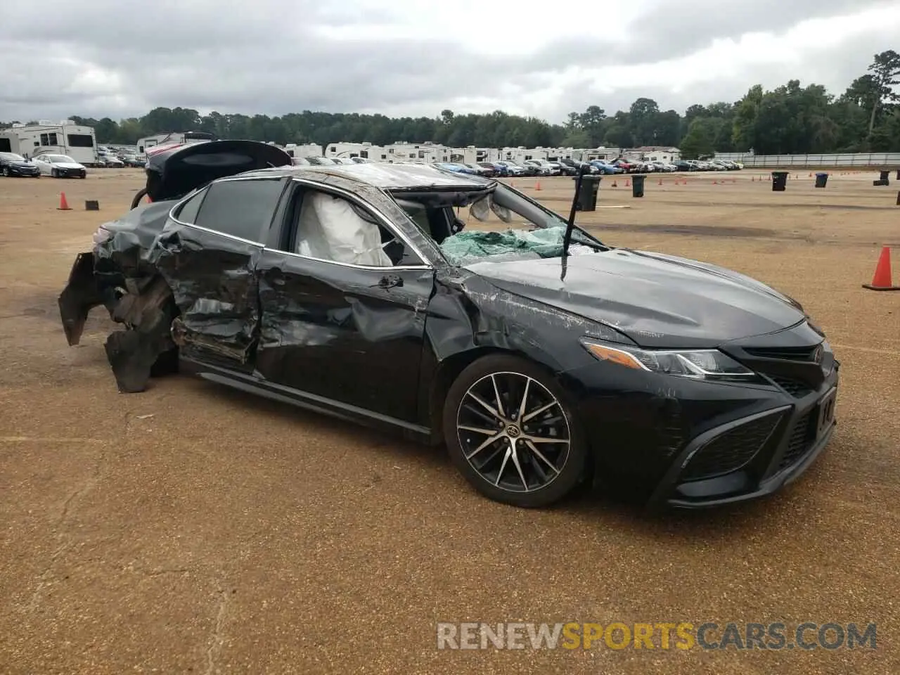 4 Photograph of a damaged car 4T1G11AK9MU603282 TOYOTA CAMRY 2021