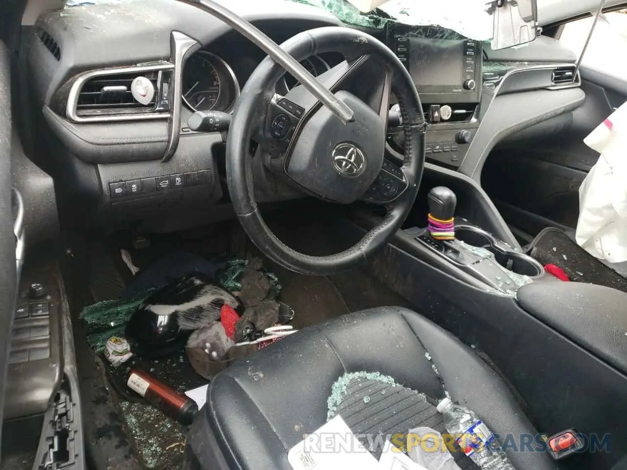 8 Photograph of a damaged car 4T1G11AK9MU603282 TOYOTA CAMRY 2021