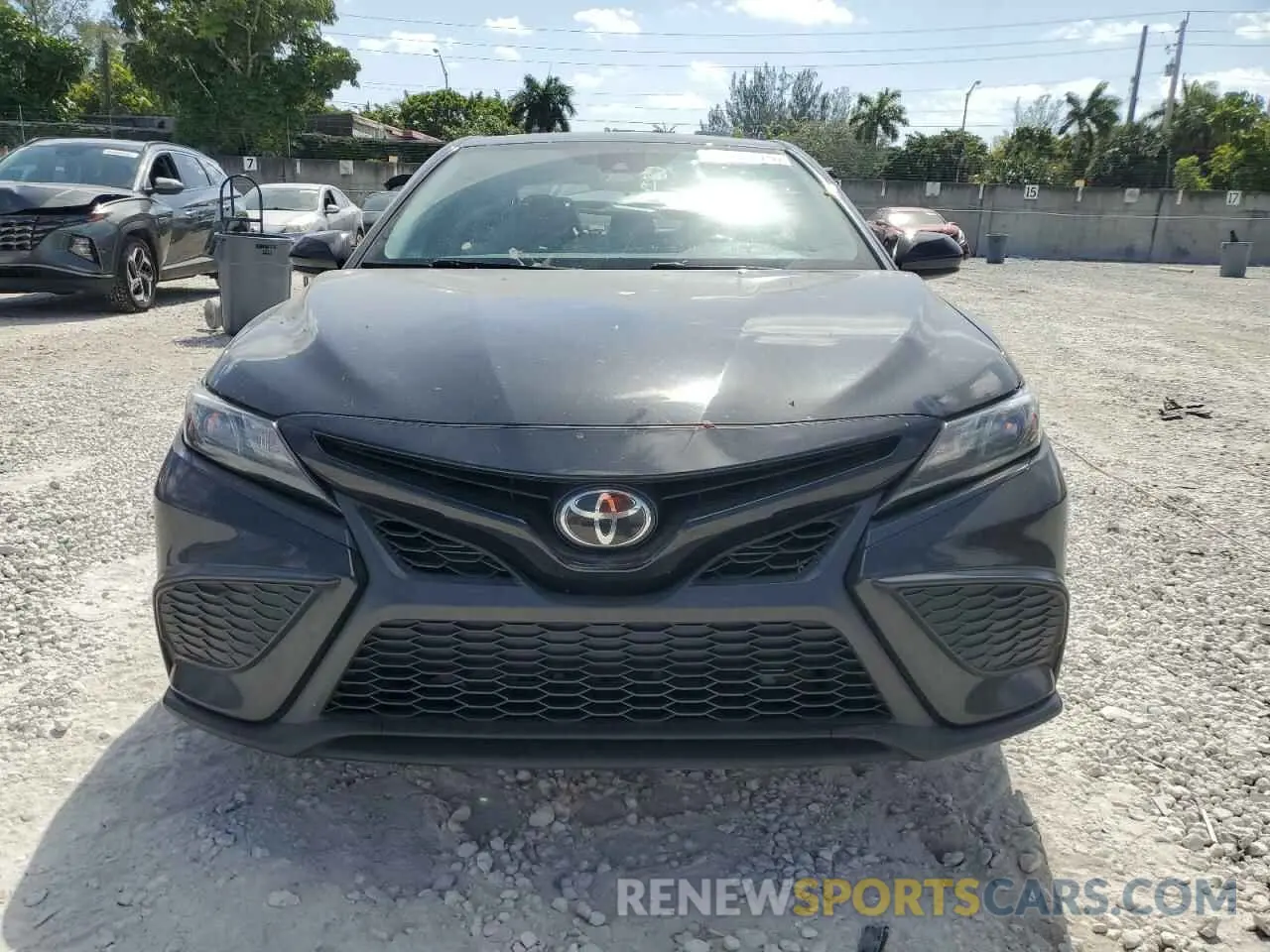 5 Photograph of a damaged car 4T1G11AK9MU617067 TOYOTA CAMRY 2021