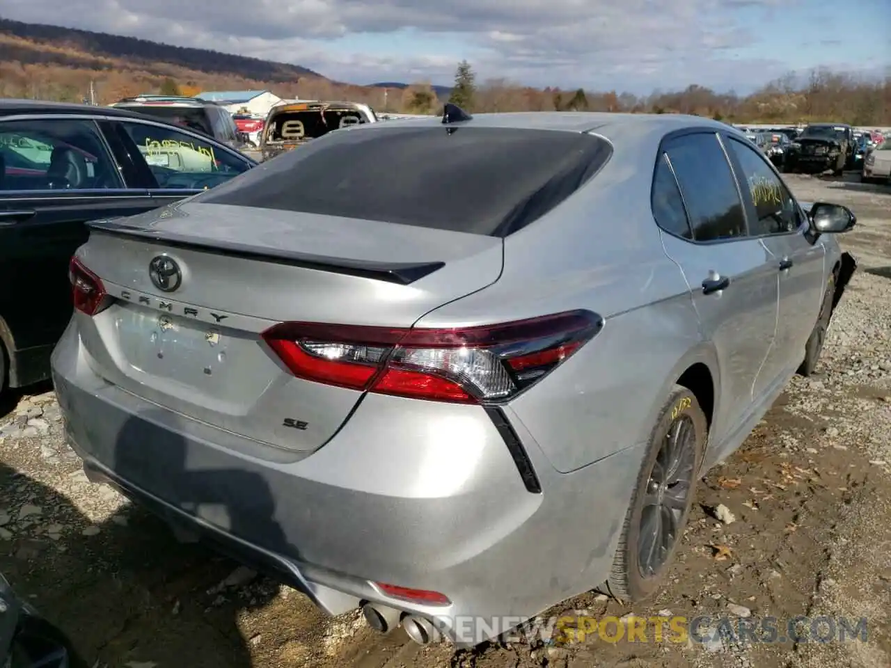 4 Photograph of a damaged car 4T1G11AKXMU405908 TOYOTA CAMRY 2021