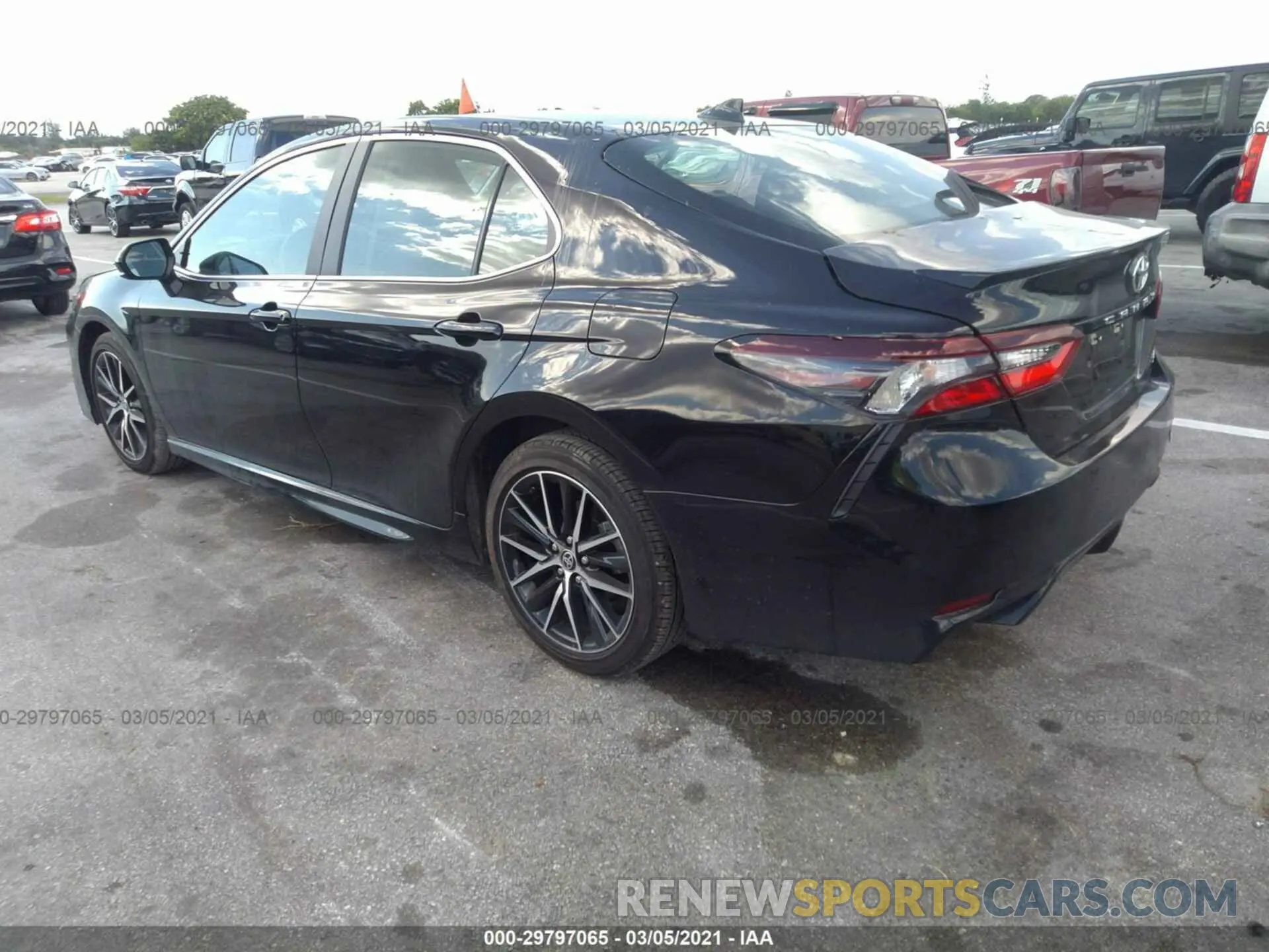 3 Photograph of a damaged car 4T1G11AKXMU413040 TOYOTA CAMRY 2021