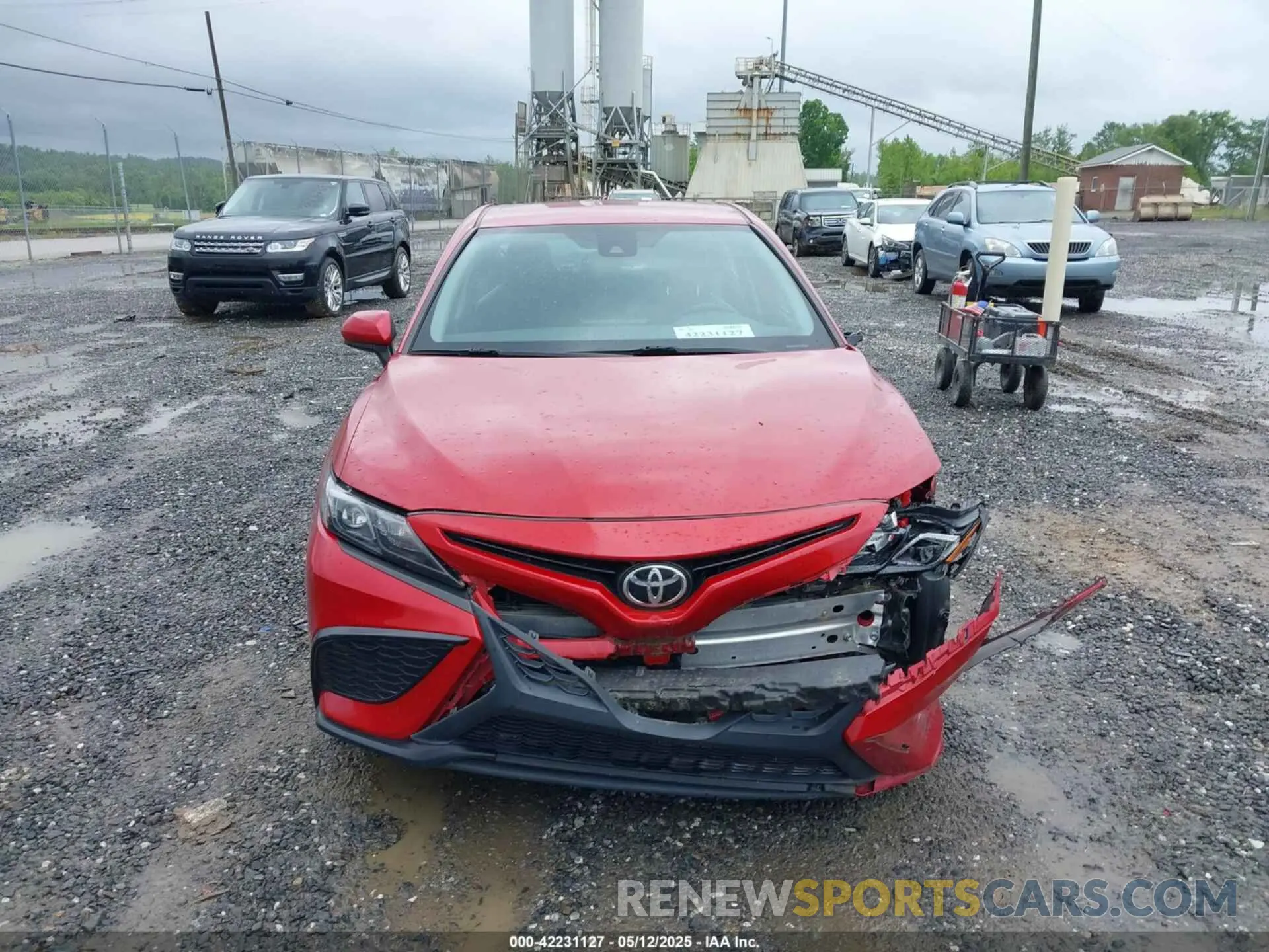 12 Photograph of a damaged car 4T1G11AKXMU414625 TOYOTA CAMRY 2021