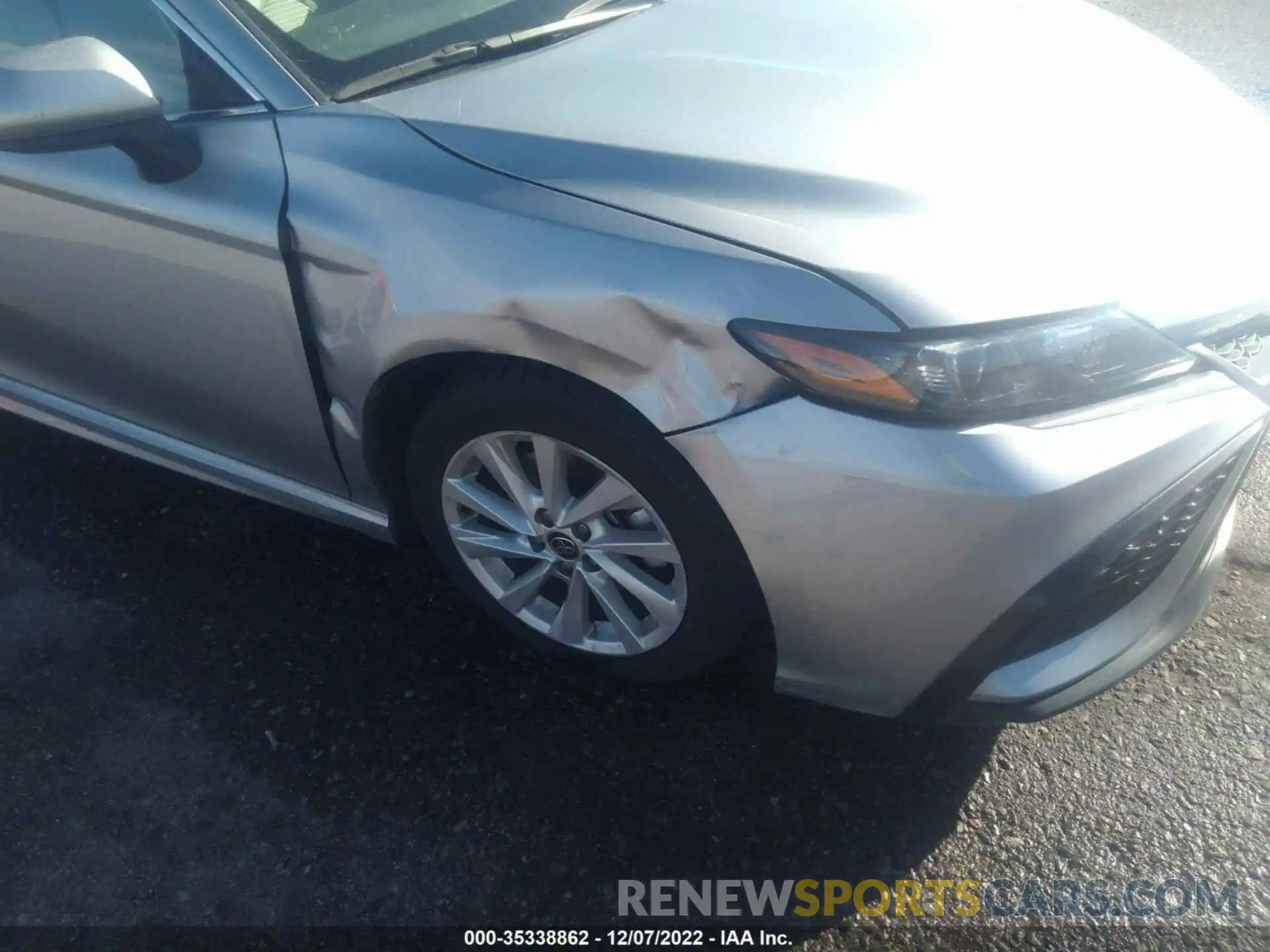 6 Photograph of a damaged car 4T1G11AKXMU427892 TOYOTA CAMRY 2021