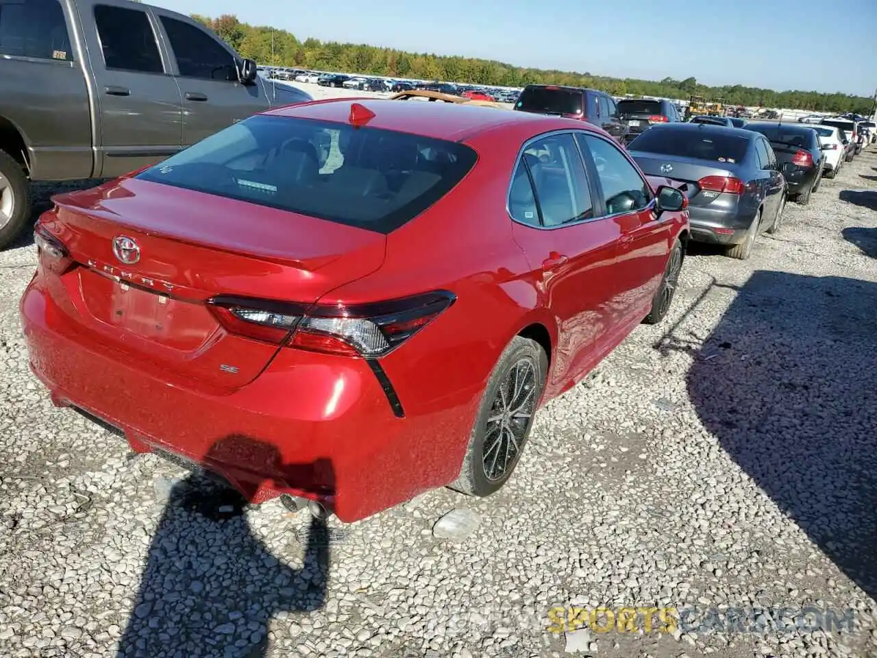 3 Photograph of a damaged car 4T1G11AKXMU432073 TOYOTA CAMRY 2021