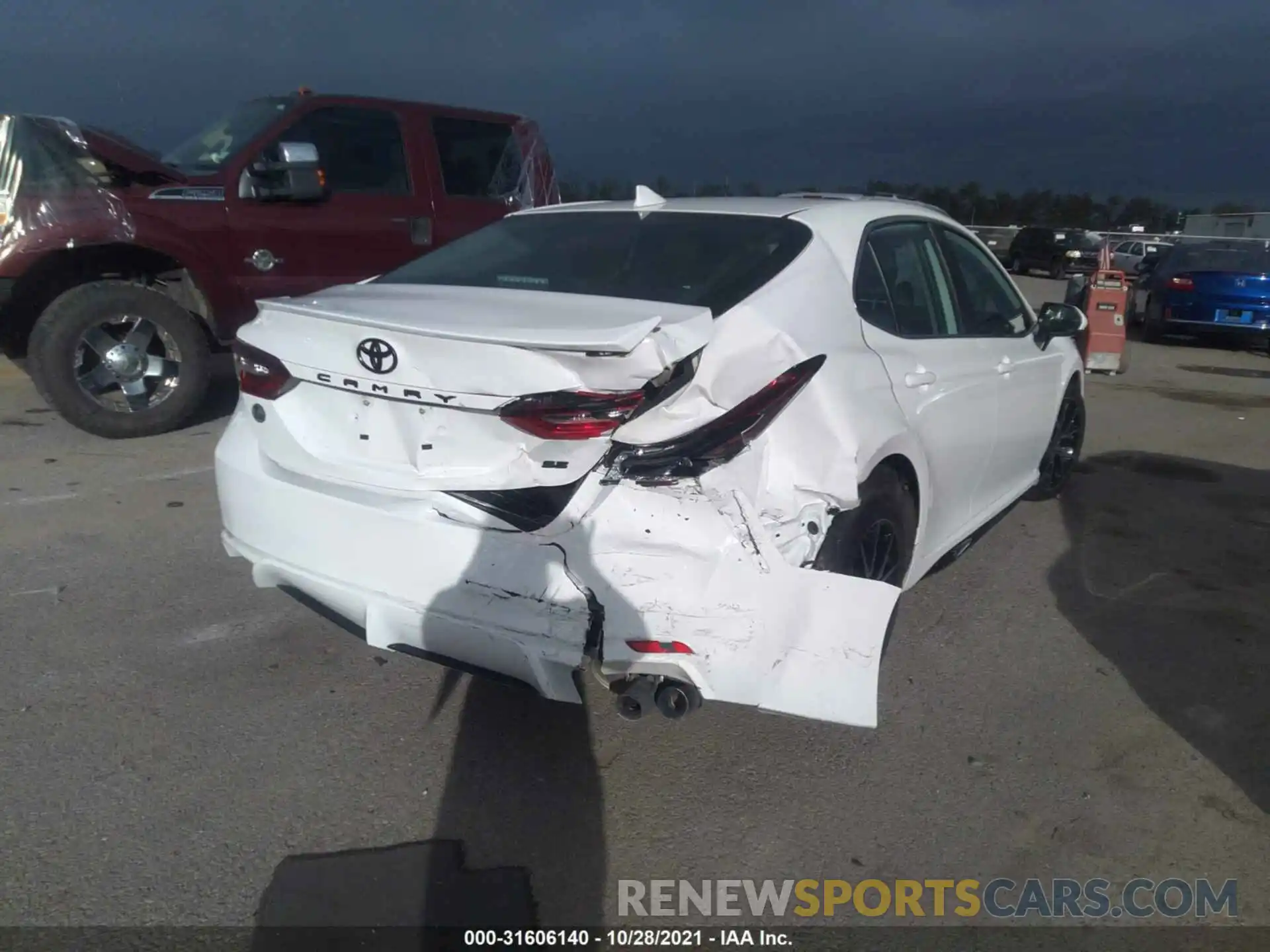 4 Photograph of a damaged car 4T1G11AKXMU436334 TOYOTA CAMRY 2021