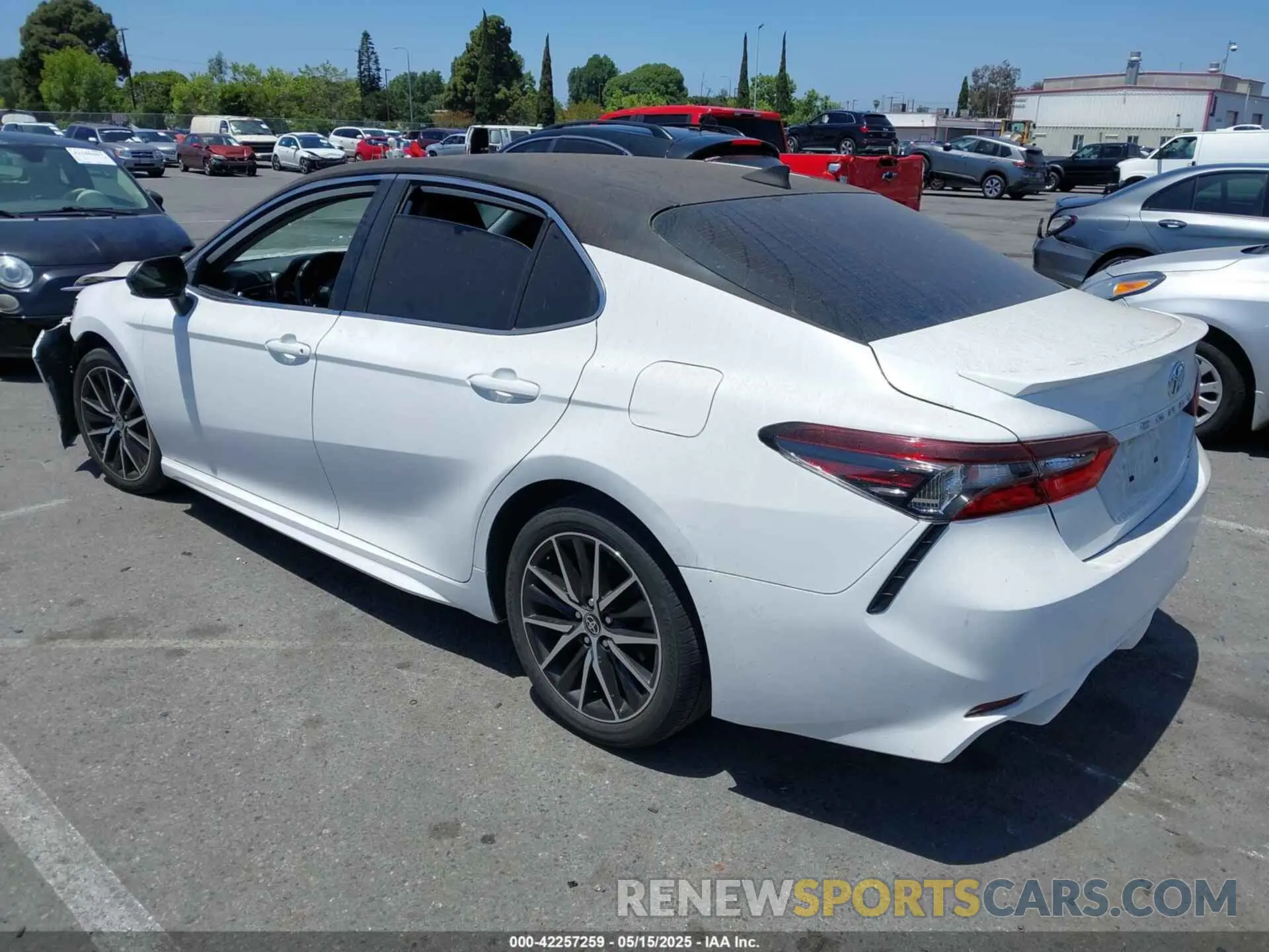 3 Photograph of a damaged car 4T1G11AKXMU439640 TOYOTA CAMRY 2021