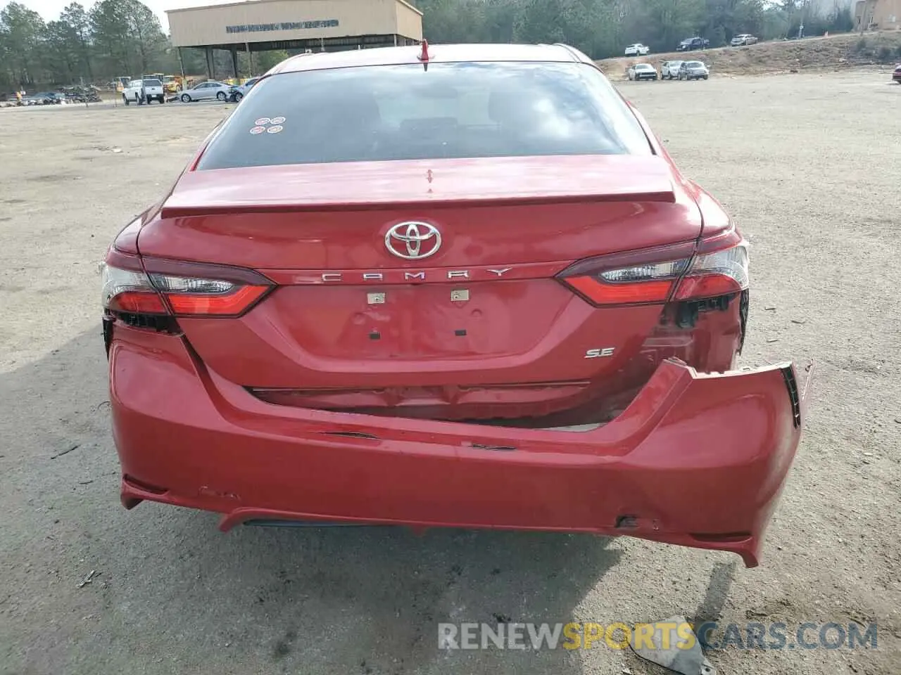 6 Photograph of a damaged car 4T1G11AKXMU440724 TOYOTA CAMRY 2021