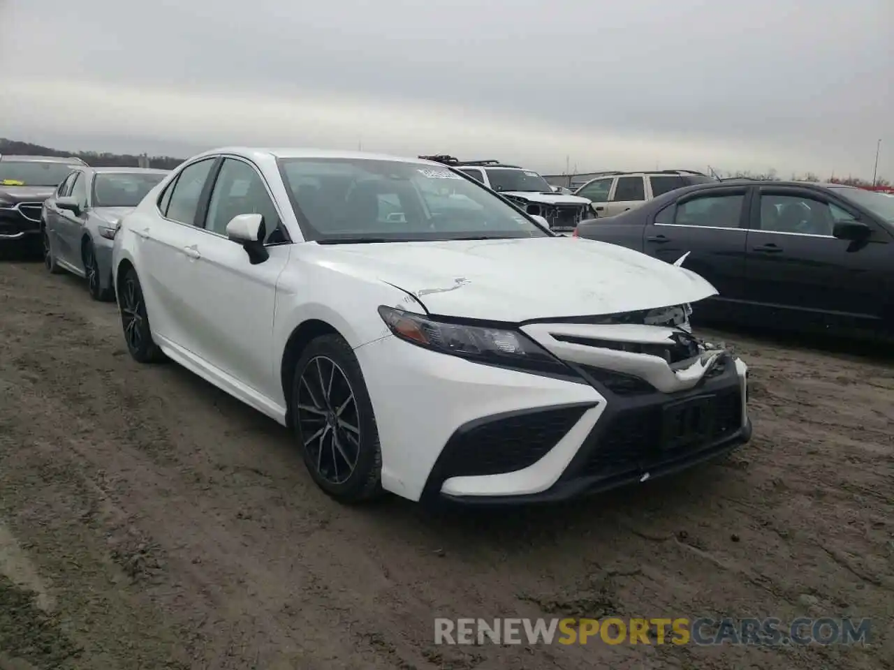 1 Photograph of a damaged car 4T1G11AKXMU441856 TOYOTA CAMRY 2021