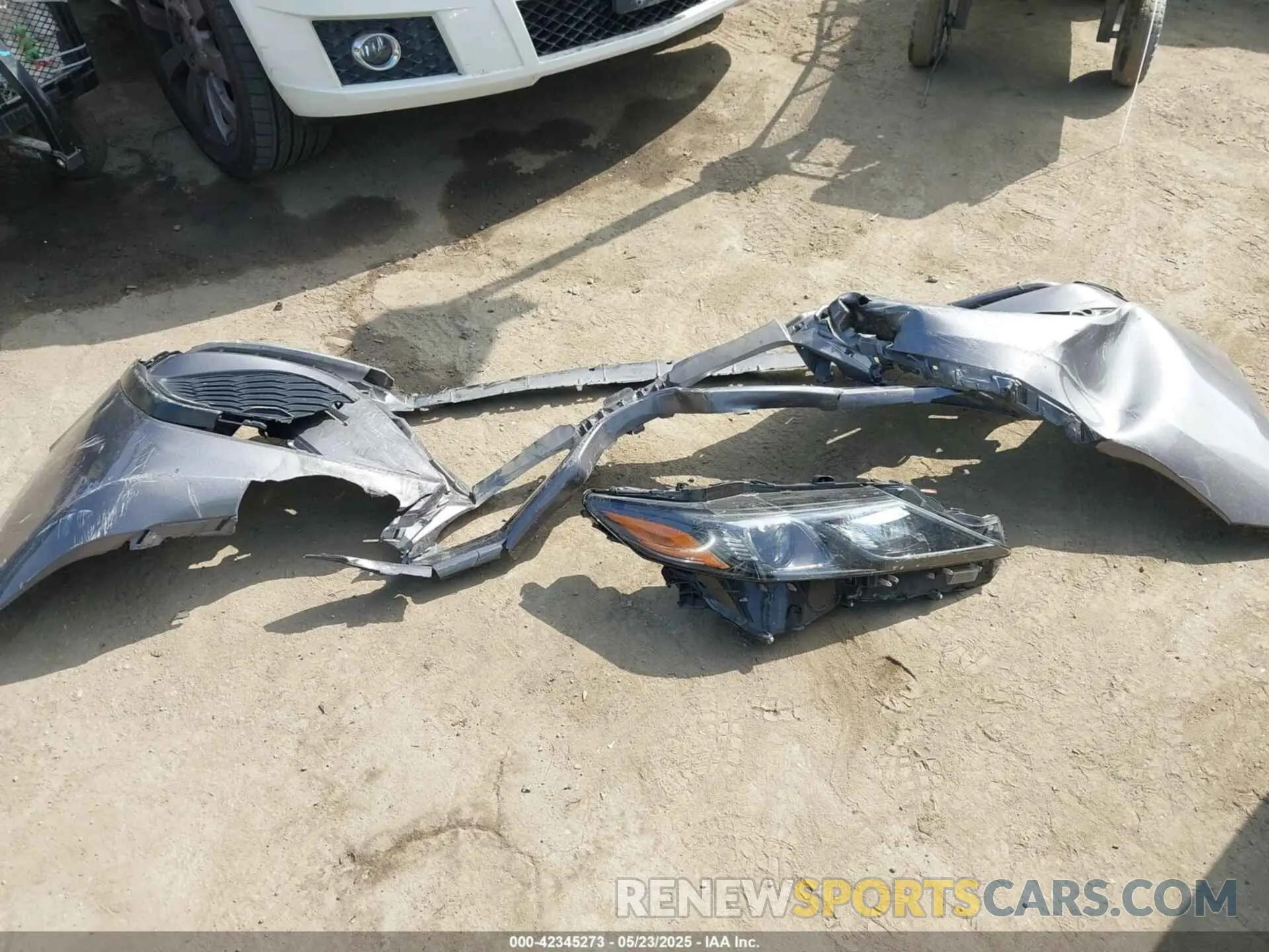 11 Photograph of a damaged car 4T1G11AKXMU442232 TOYOTA CAMRY 2021