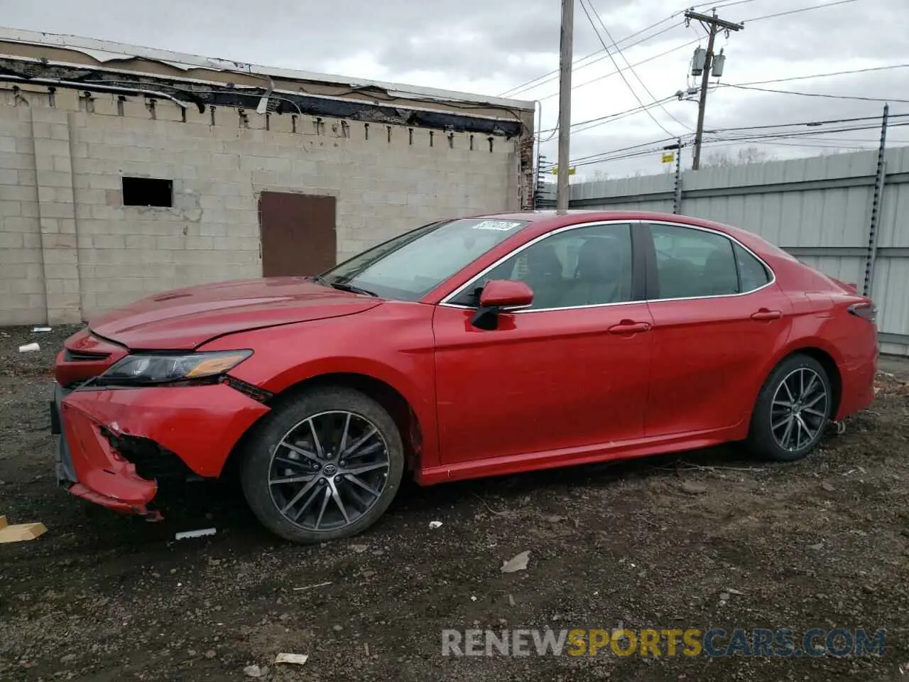 1 Photograph of a damaged car 4T1G11AKXMU446331 TOYOTA CAMRY 2021