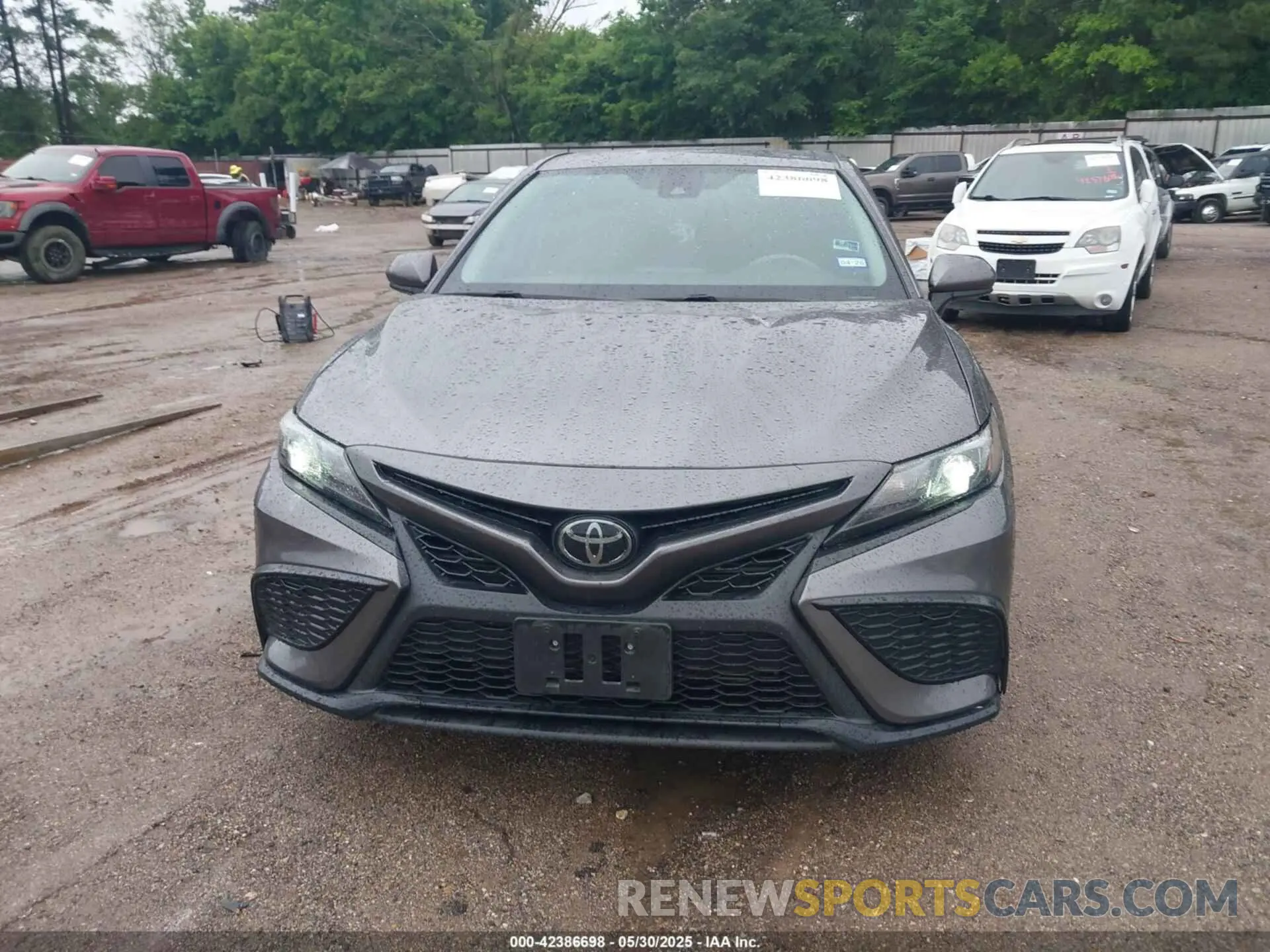 12 Photograph of a damaged car 4T1G11AKXMU452078 TOYOTA CAMRY 2021
