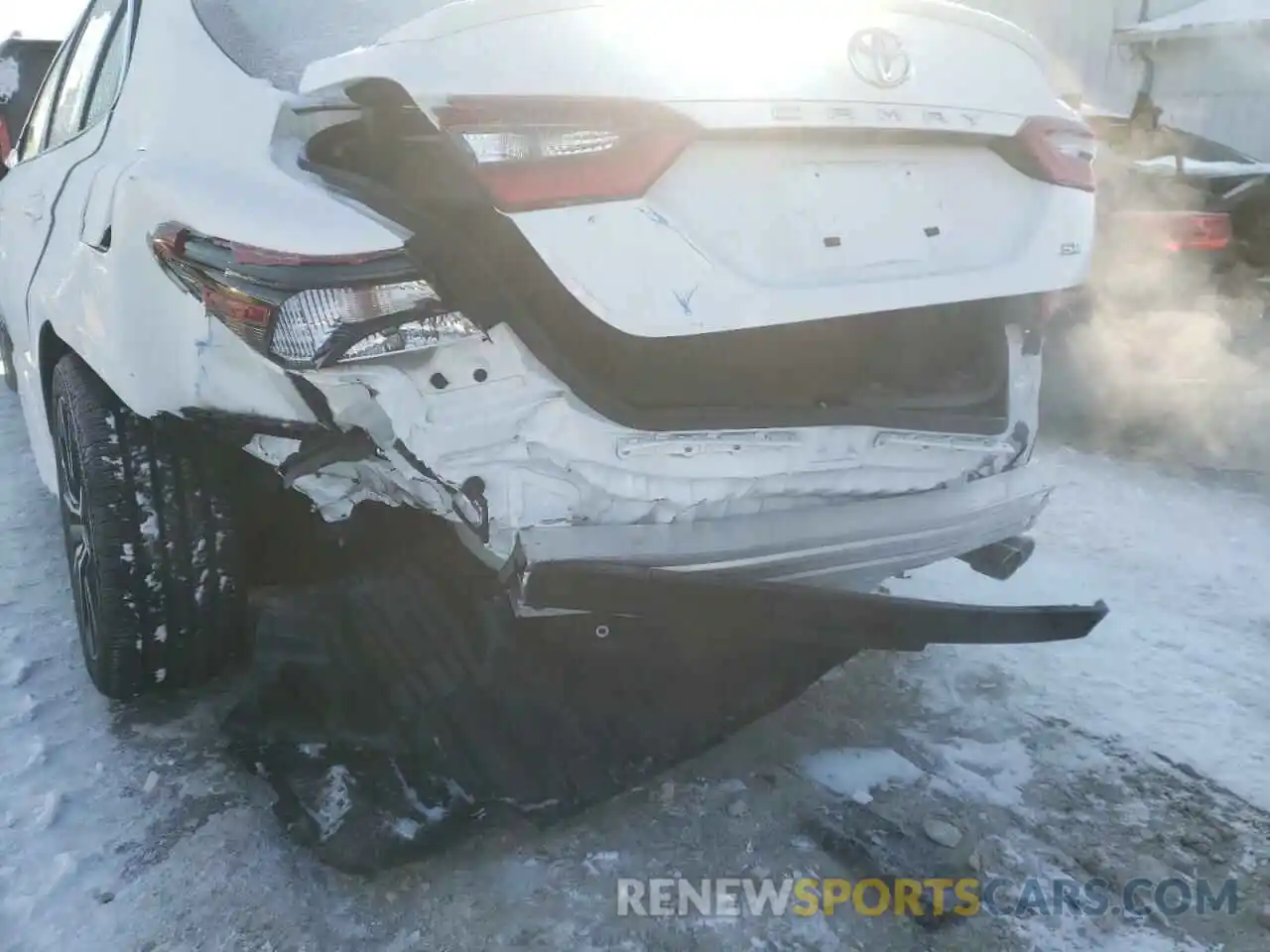 9 Photograph of a damaged car 4T1G11AKXMU460570 TOYOTA CAMRY 2021