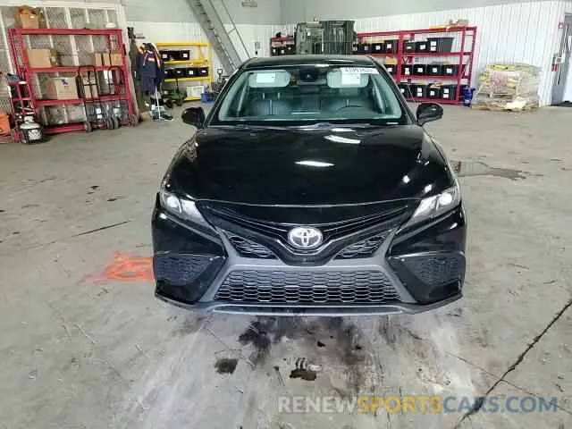 11 Photograph of a damaged car 4T1G11AKXMU465459 TOYOTA CAMRY 2021