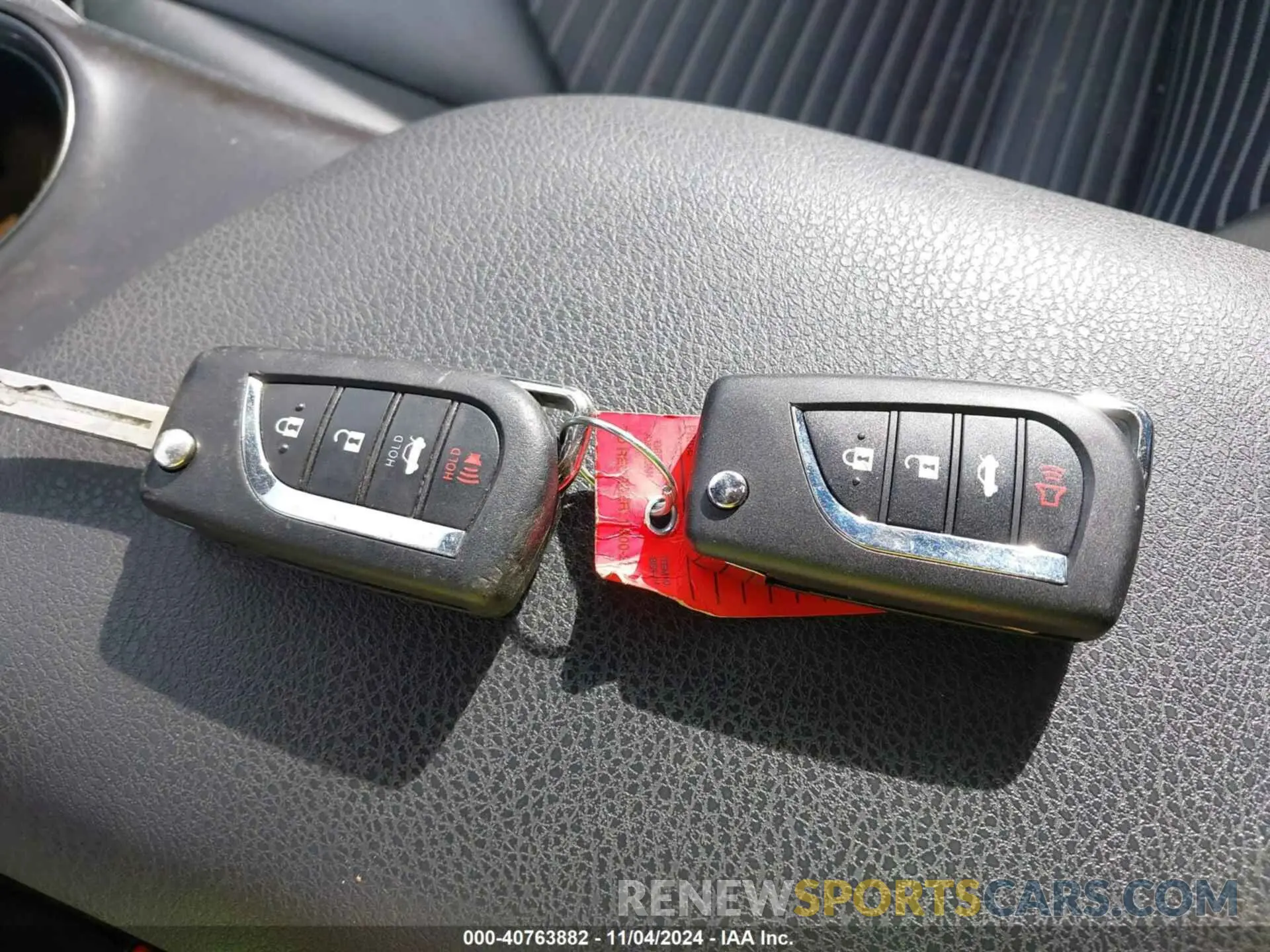 11 Photograph of a damaged car 4T1G11AKXMU465607 TOYOTA CAMRY 2021