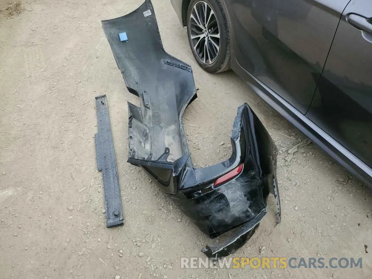 12 Photograph of a damaged car 4T1G11AKXMU469981 TOYOTA CAMRY 2021
