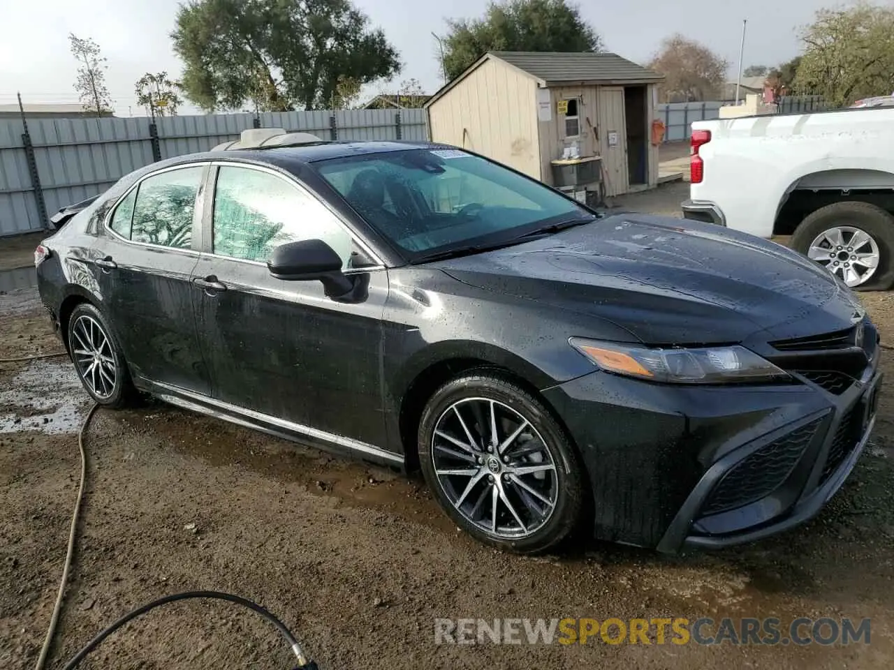 4 Photograph of a damaged car 4T1G11AKXMU469981 TOYOTA CAMRY 2021