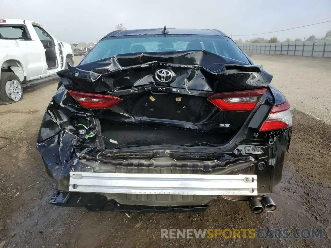 6 Photograph of a damaged car 4T1G11AKXMU469981 TOYOTA CAMRY 2021