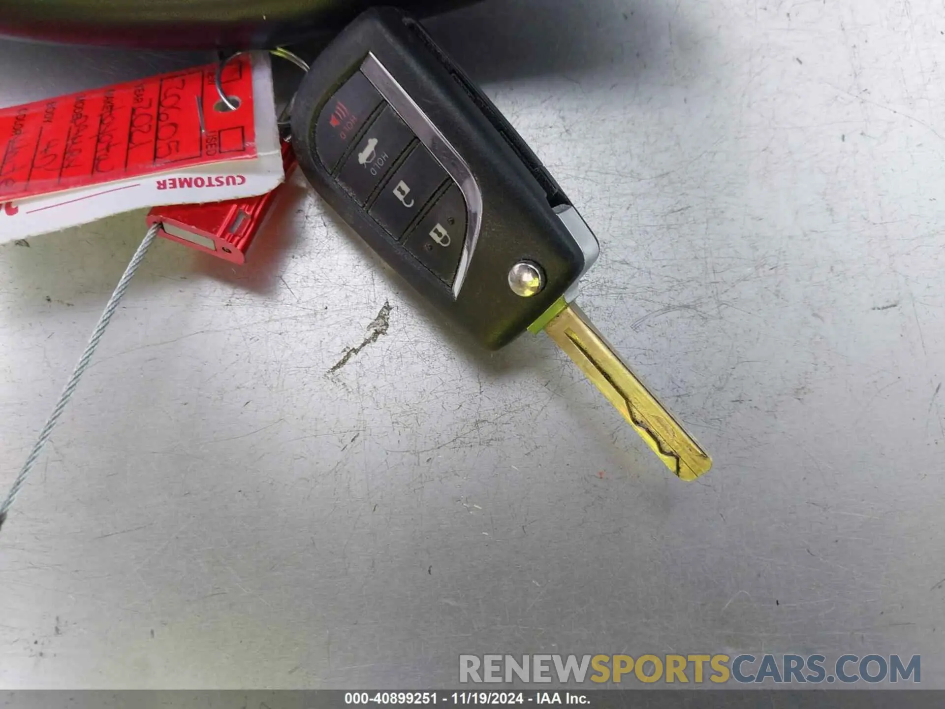 11 Photograph of a damaged car 4T1G11AKXMU470757 TOYOTA CAMRY 2021