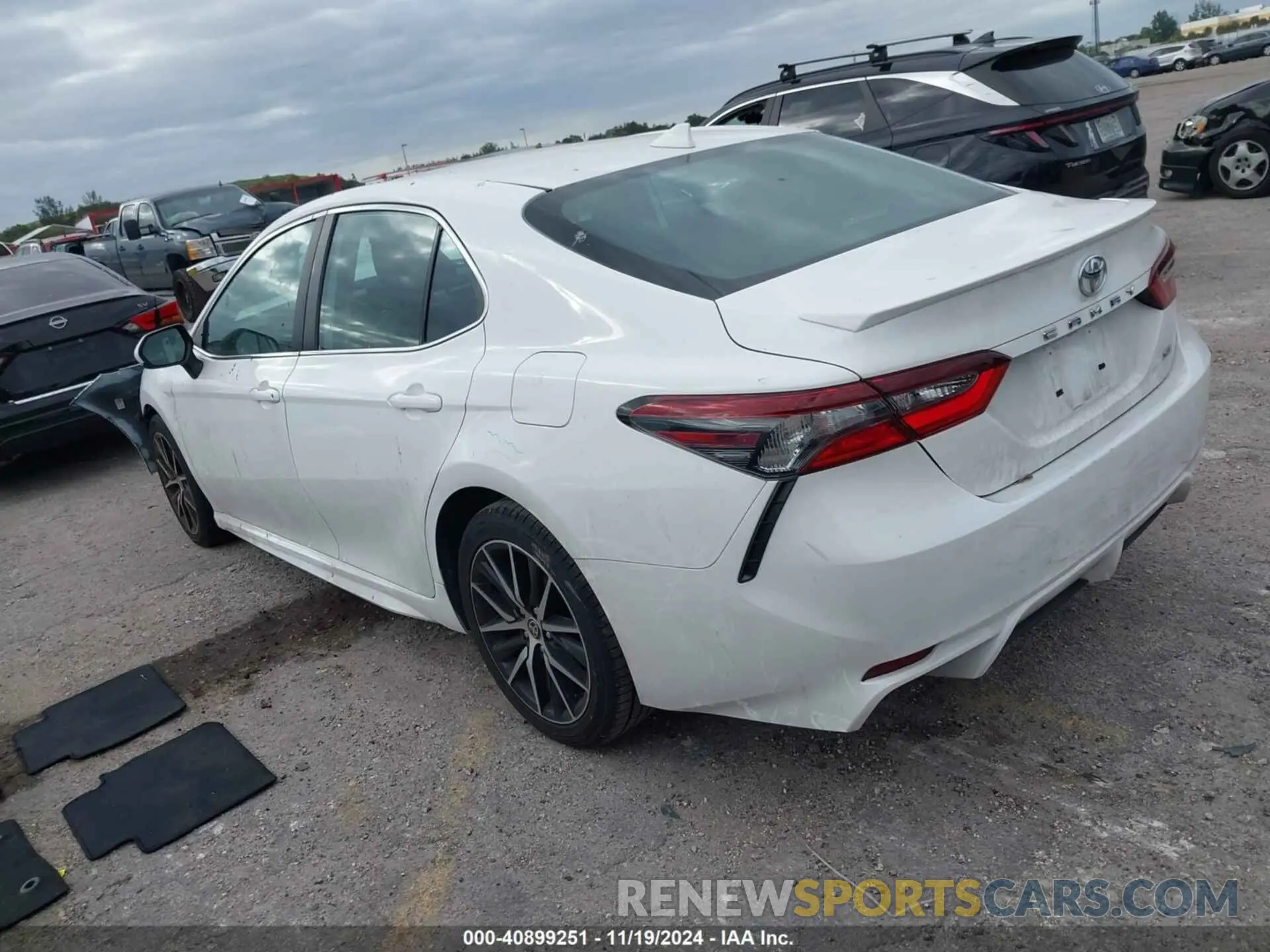 3 Photograph of a damaged car 4T1G11AKXMU470757 TOYOTA CAMRY 2021